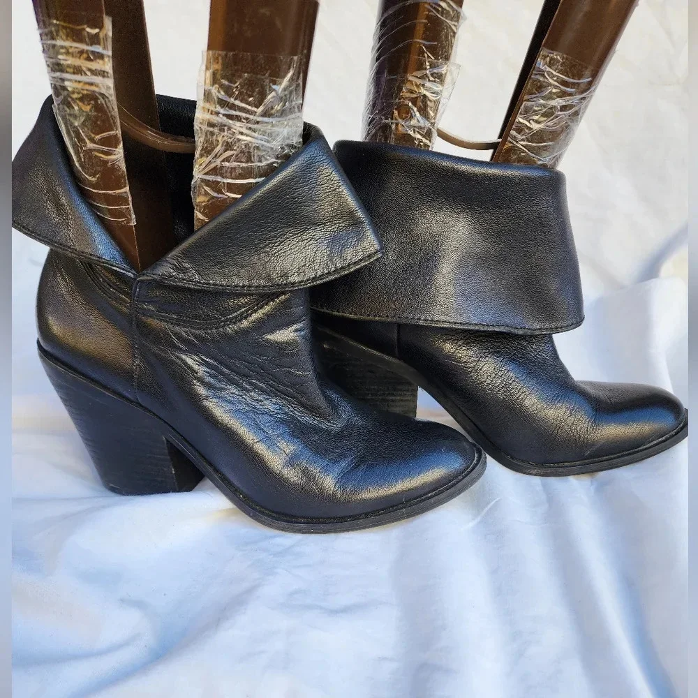 Lucky Brand Black leather‎ foldover ankle boots 6 NWT